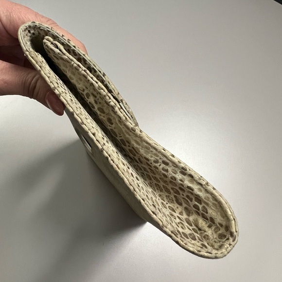 Hobo Leather Snakeskin Print Clutch Bag - Picture 6 of 12